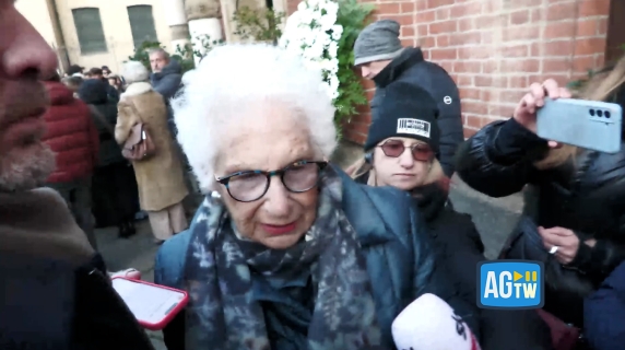 Funerali di Chiara Costanzo, Liliana Segre: «Non ho parole per il dolore dei genitori, si può sopportare da figlia, ma non da madre»