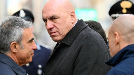 Comunicazioni del ministro della Difesa Crosetto sul decreto Ucraina, in diretta