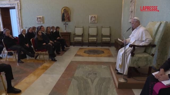 Papa Leone XIV incontra i famigliari delle vittime di Crans-Montana