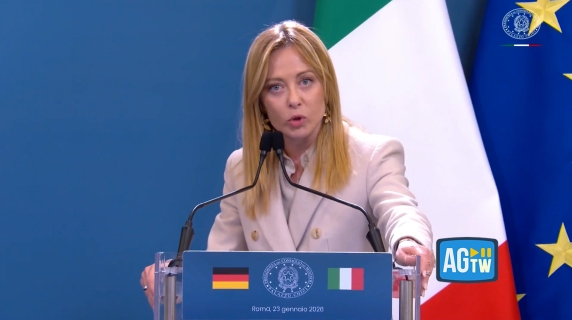 Meloni su Trump: «Spero che un giorno potremo dargli un premio Nobel per la pace»