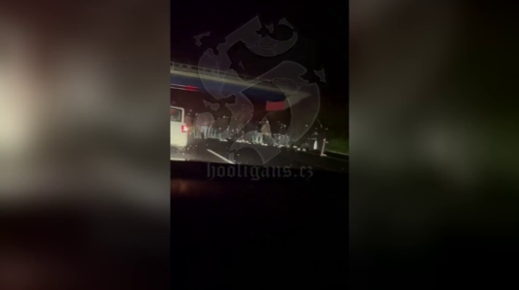 Il raduno dei tifosi del Napoli in autostrada: il video ripreso da un automobilista