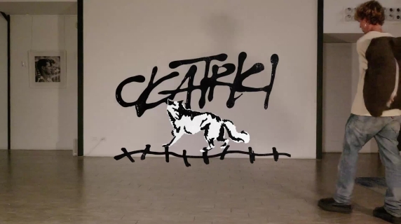 «Cicatrici», nel nuovo singolo di Lupo l'elogio della fragilità e dell'amore senza riserve