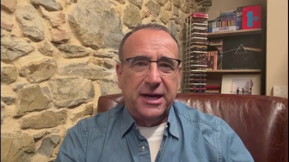 L'annuncio di Carlo Conti: «I big di Sanremo saranno ricevuti da Mattarella, è la prima volta in 76 anni di Festival»