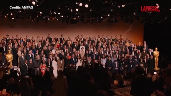 Foto di rito per i candidati agli Oscar: Chalamet, Di Caprtio ed Emma Stone all'appuntamento a Los Angeles