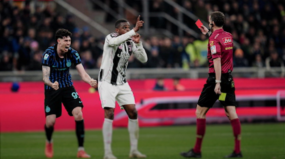 La simulazione e l'esultanza di Bastoni, il rosso a Kalulu, la lite nel tunnel degli spogliatoi: cosa è successo in Inter-Juve