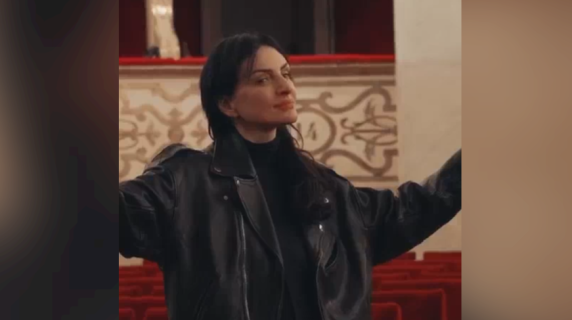 Arisa con il coro del Teatro Regio di Parma nella serata delle cover di Sanremo: il video delle prove