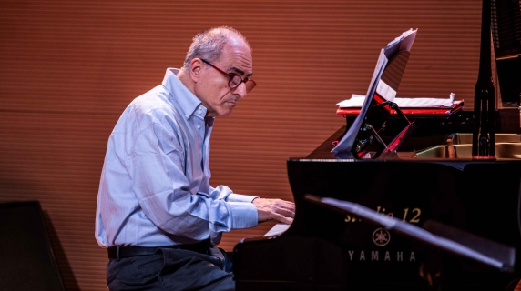 Enrico Pieranunzi, «Canzoni e chansons» da Satie a Tenco con Simona Severini alla Casa del Jazz