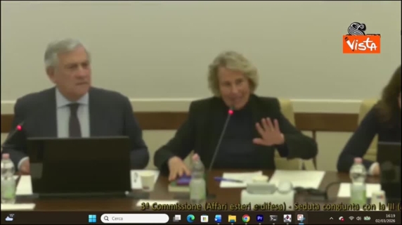 Tajani-Conte, bagarre in Commissione: «Io non sono andato in ginocchio dalla Merkel»