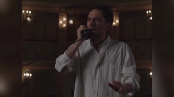 Referedum, Elio Germano sbarca su Instagram e cita lo sketch telefonico di Gigi Proietti ripetendo incessantemente «no»