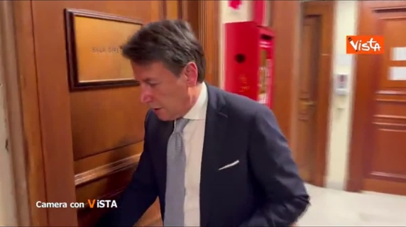 Dietro la tenda, guerra e bagarre su Camera con Vista su La7