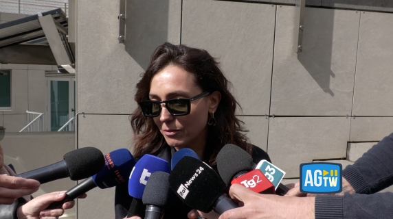 Morte Bonaccorti, alla camera ardente Balivo, Luxuria, il maestro Mazza e l'ex costumista