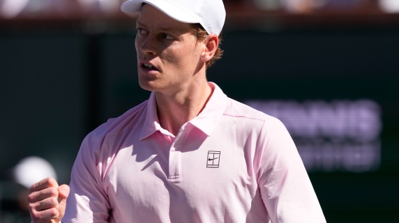 Sinner domina Zverev a Indian Wells, i colpi più belli del match