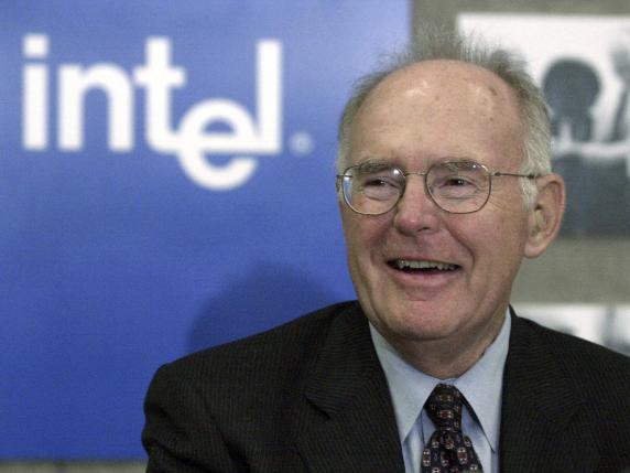 FILE - Gordon Moore, the legendary Intel Corp. co-founder who predicted the growth of the semiconductor industry, smiles during a news conference, Thursday, May 24, 2001, in Santa Clara, Calif. Moore, the Intel Corp. co-founder who set the breakneck pace of progress in the digital age with a simple 1965 prediction of how quickly engineers would boost the capacity of computer chips, has died. He was 94. Intel and the Gordon and Betty Moore Foundation say Moore died Friday, March 24, 2023 at his home in Hawaii. (AP Photo/Ben Margot, File)