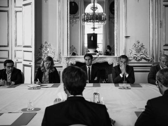 Macron avvisa il governo delle elezioni anticipate