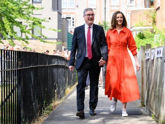 Il trionfo di Sir Starmer, l'uomo che non fa promessee vuole cambiare il Paese