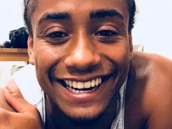 Passeri condannato a 25 anni in Egitto per traffico di stupefacenti. Il fratello: 'Italia ci aiuti'. Farnesina: 'Seguiamo con la massima attenzione'