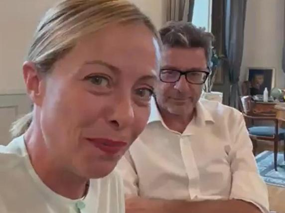 Meloni, in corso il vertice con Tajani e Salvini. Dai balneari alle Regionali, la linea: «Poche risorse, basta sventolare bandierine»