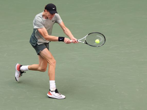 Sinner, il 'complesso di Federer' e il confronto con Alcaraz: perché il suo gioco lo rende implacabile | Com'è nata l'amicizia con Seal