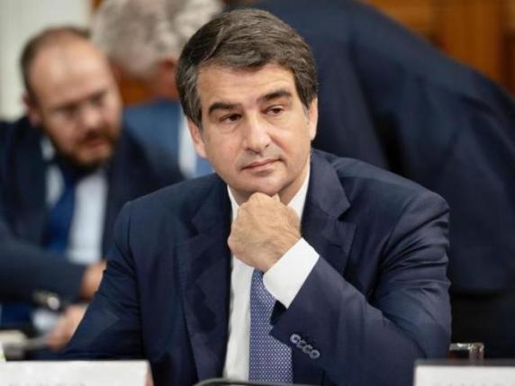 Ue, scontro sul ruolo di Fitto. Von der Leyen rinvia la presentazione della Commissione | Weber: «È un amico. Il Ppe non ha dubbi»