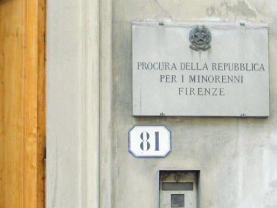 «Questa bimba non è mia: è figlia di mio fratello»: il Tribunale toglie la potestà