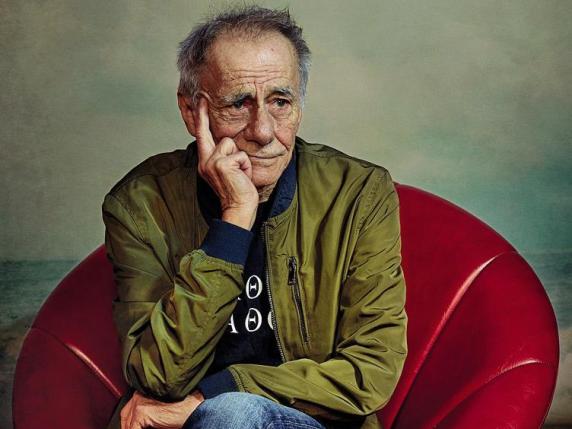 Roberto Vecchioni: «Mio figlio Arrigo? Io e Daria non avevamo mai pensato al suicidio. Un tempo bevevo, da 10 anni non più»