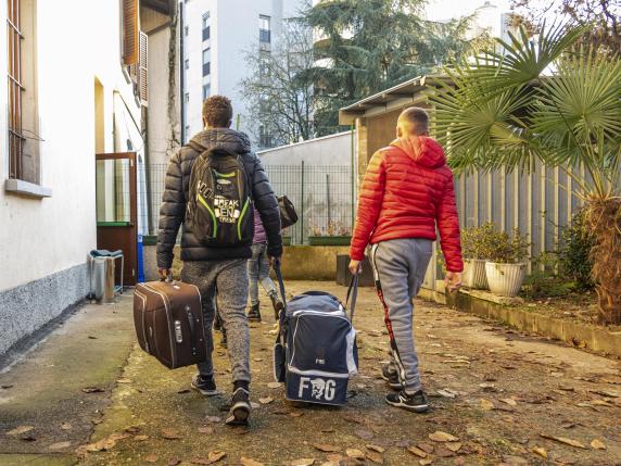 L'odissea burocratica del 13enne Paolo: non ha un documento