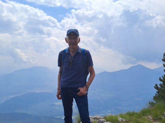 Monza, ciclista travolto e ucciso da un camion. La Procura chiede di archiviare: «L'autista non ha colpa». La rabbia dei familiari