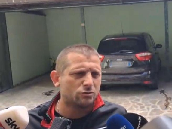 Il papà del killer: «Alessio ha negato tutto anche con me. Deve pagare, ma non lo abbandonerò» Il papà del killer: «Alessio ha negato tutto anche con me. Deve pagare, ma non lo abbandonerò»