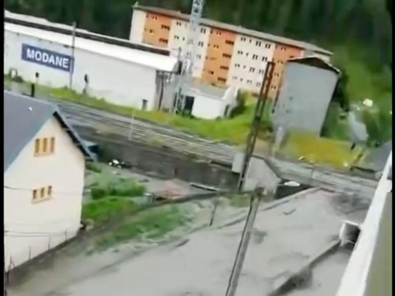 Treni Parigi-Milano sospesi «per diversi giorni»: traffico interrotto a causa dei danni dei temporali in Savoia