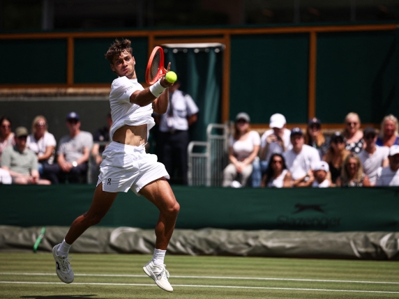 Wimbledon, ottavi di finale, Cobolli contro Cilic: l'azzurro piazza il break Diretta 4-2Attesa per Sinner e Sonego 