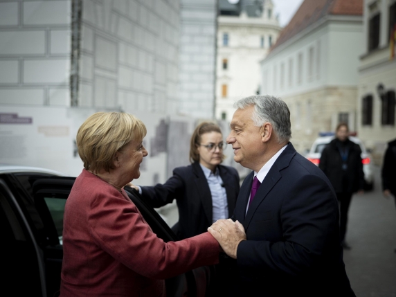 Merkel shocks on Ukraine: 'The responsibility? Partly Poland and the Baltic states' — and it's controversial
