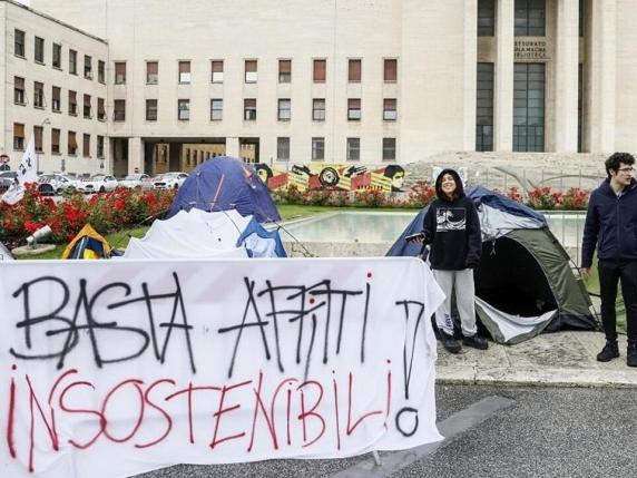 Affitti brevi, la parlamentare Ue Tinagli: «Aumentare l’aliquota non risolverà il problema casa per i giovani» Affitti brevi, la parlamentare Ue Tinagli: «Aumentare l’aliquota non risolverà il problema casa per i giovani»