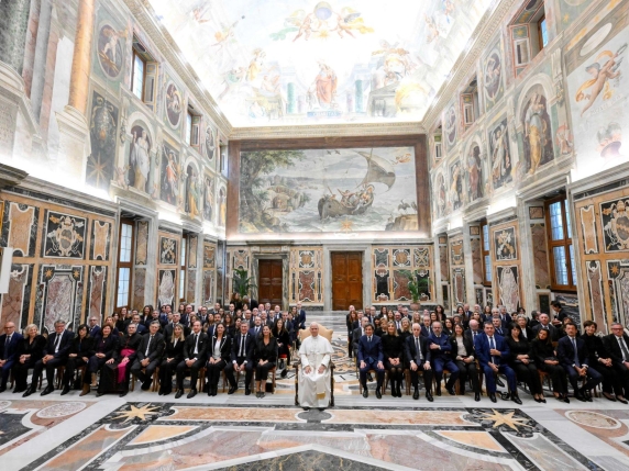 Il Futuro dell'Informazione tra Libertà e Responsabilità: Papa Leone e Rcs Academy Discutono del Ruolo dell'Informazione nella Società Contemporanea