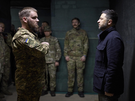 Tensione in Ucraina: allerta aerea nazionale e attesa per nuove sanzioni Ue