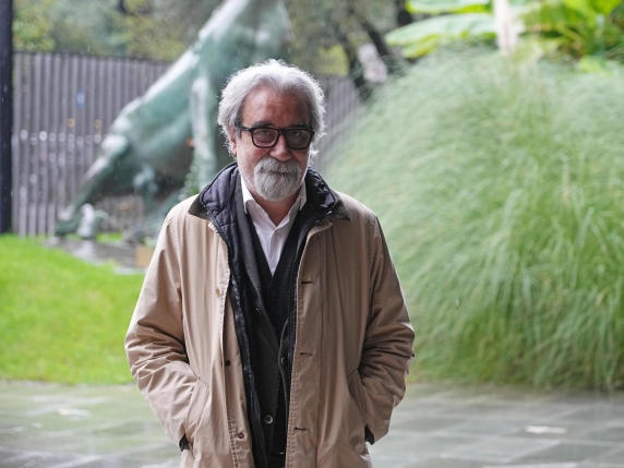 Addio a Peppe Vessicchio: il direttore d'orchestra e volto televisivo si è spento a 69 anni