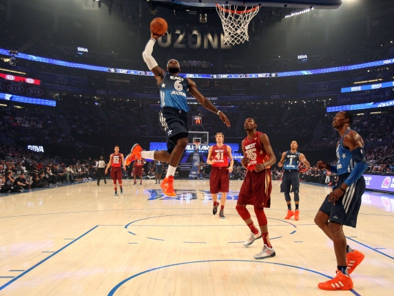 La NBA Si Rinnova: Gli Stati Uniti contro il Resto del Mondo nell'All Star Game