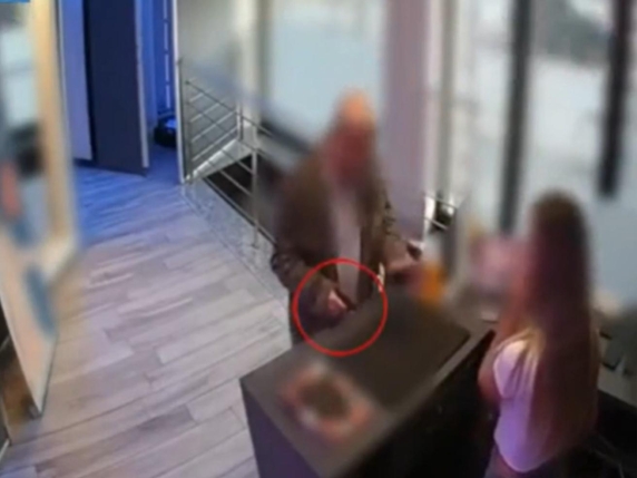 Bancario di Milano arrestato per 5 rapine a mano armata: una storia di problemi di droga e gioco d'azzardo