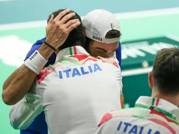 Messaggi di Sinner e Musetti, cuore di Berrettini e voglia di Cobolli: l'Italia supera le assenze in Davis