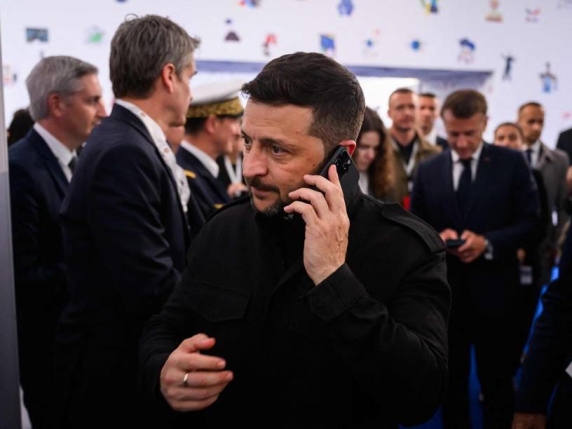 Telefonata tra Zelensky, Kushner e Witkoff: fraintendimento su proposta di pace tra Ucraina e USA