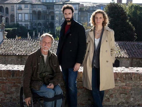 Alessio Vassallo in “L’altro ispettore”: primo caso di operatore stritolato da un rullo