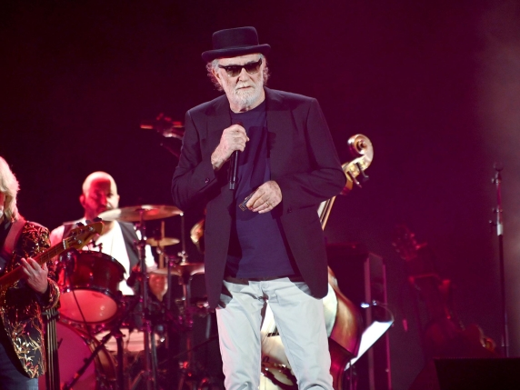 Francesco De Gregori invita il pubblico a ballare a Milano per i 50 anni di Rimmel