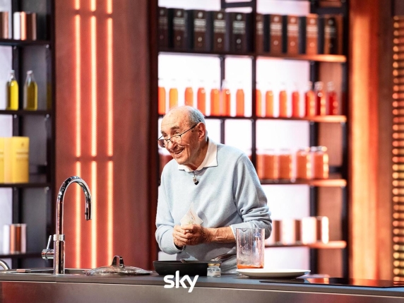 Luciano Del Rio, 92 anni, sorprende MasterChef Italia come concorrente più anziano al mondo