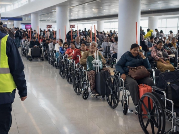 Aeroporti: un terzo dei passeggeri chiede assistenza con la sedia a rotelle, alcune compagnie sospettano abusi
