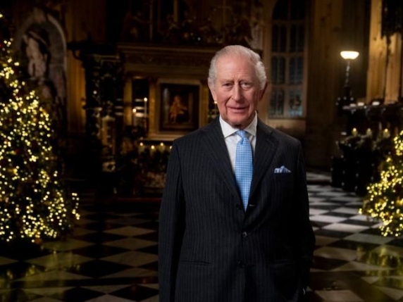 Re Carlo parlerà a Natale da Westminster:  ricorderà gli 80 anni dalla II Guerra Mondiale