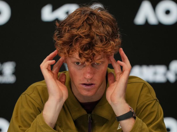 Sinner amaro dopo il ko con Djokovic: «Perdere così fa male, ho sprecato troppo. Spero di prenderla come una lezione»