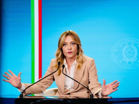 "La gente vuole questo": la stretta sulle norme unisce la maggioranza. Meloni ai ministri: "Comunicare bene"