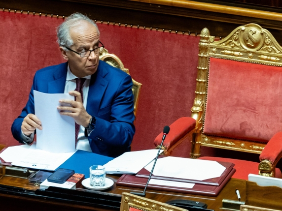 Giochi e cortei violenti, parla Piantedosi: «C’è chi vuole il caos generalizzato. L’opposizione collabori per difendere lo Stato»