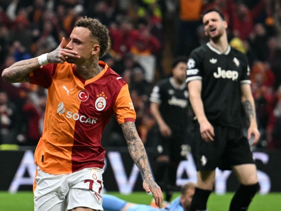 Galatasaray-Juventus 5-2, andata dei playoff di Champions League: rosso a Cabal e i bianconeri crollano, gli ottavi sono un miraggio