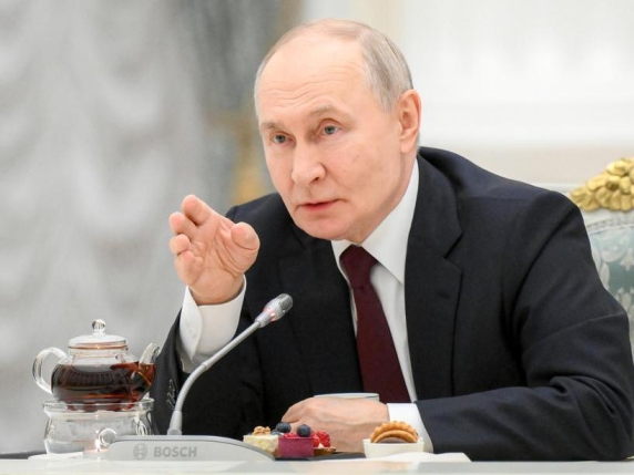 Putin ossessionato dai «livelli di sicurezza» dopo l'uccisione di Khamenei: Mosca blocca Telegram, Whatsapp e Youtube