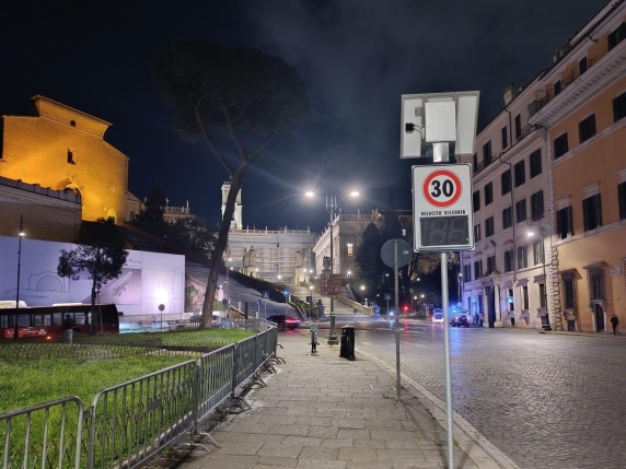 Zona 30, accordo tra Comune e vigili: sì ai controlli, ma c'è l'ostacolo degli autovelox